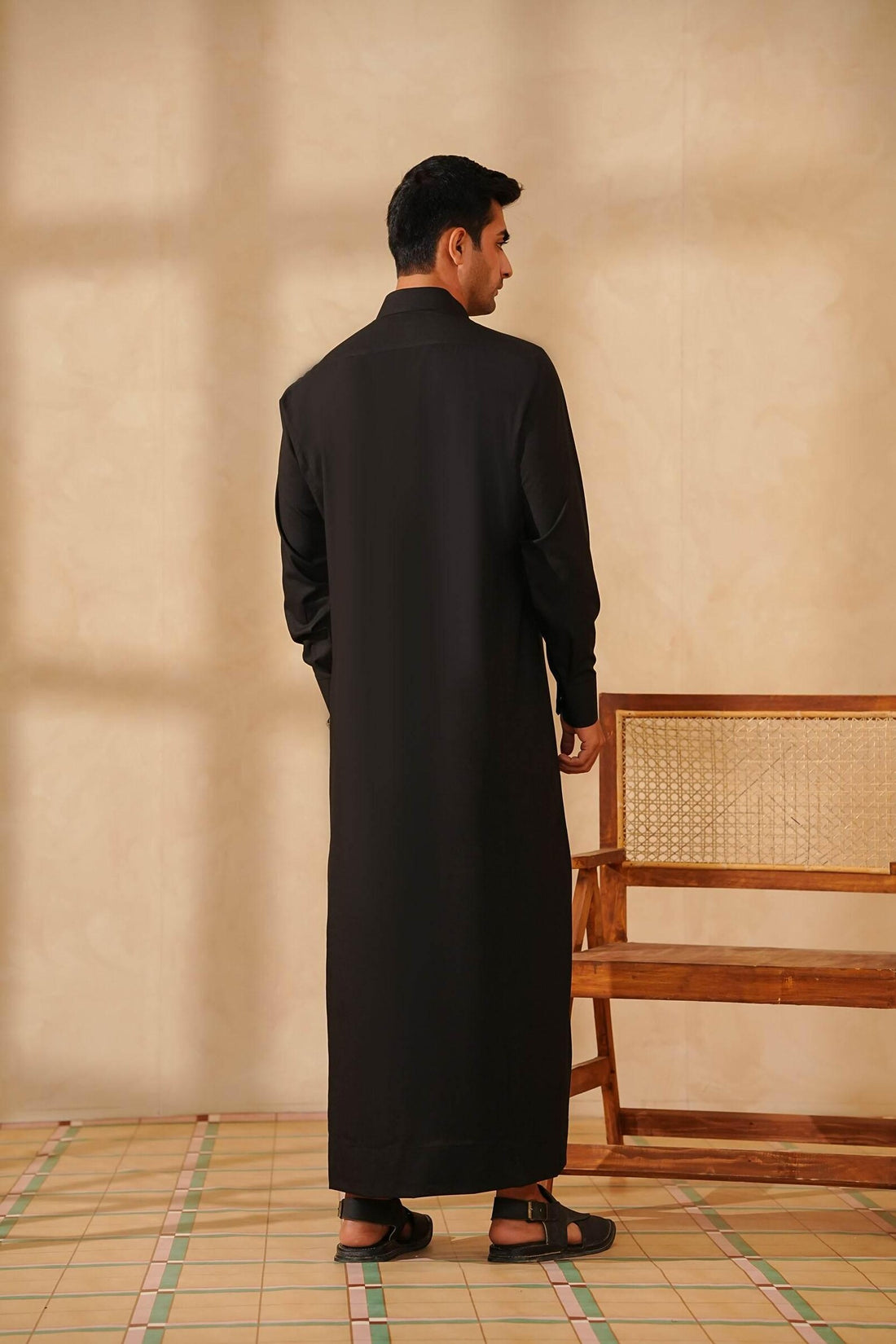 Luxury Black Saudi Jubbah Thobe for Men